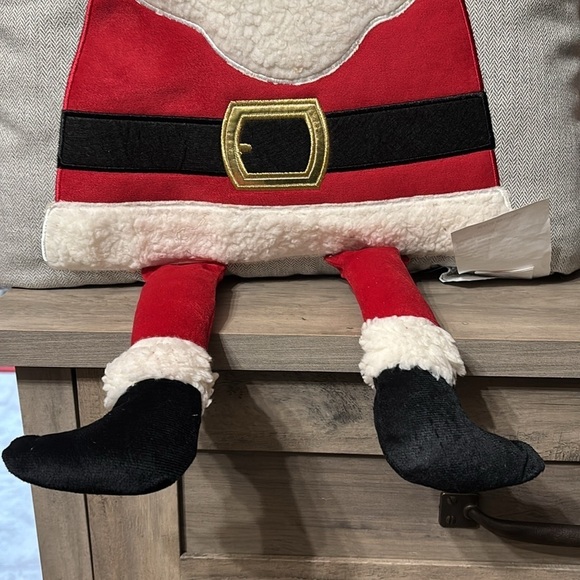 NWT ISAAC MIZRAHI SANTA DANGLE LEGS 20 X 20 THROW PILLOW
SANTA BELT - Picture 2 of 10